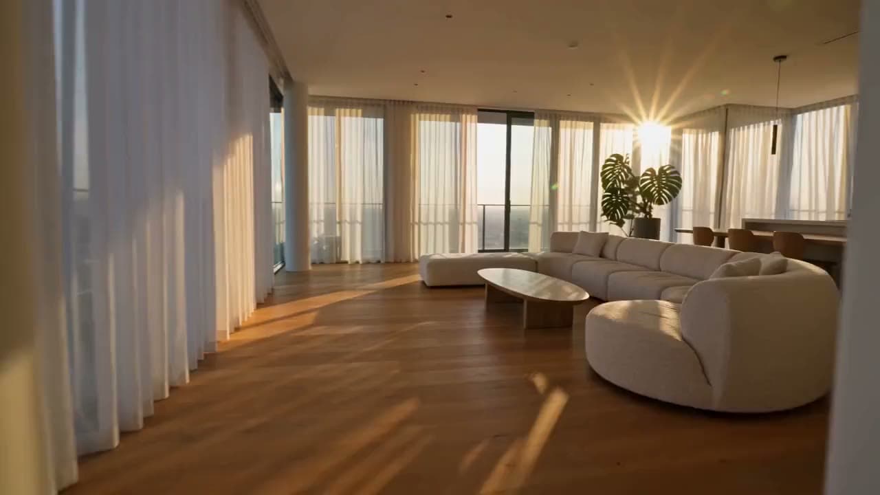 Modern dairede yumuşak gezinti: pencereden gelen ışık, sade mobilya. Seedance 2.0 ile üretilen videodan bir kare.
