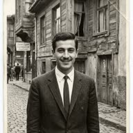 Eski fotoğrafı renklendir şablonuna yüklenen örnek fotoğraf